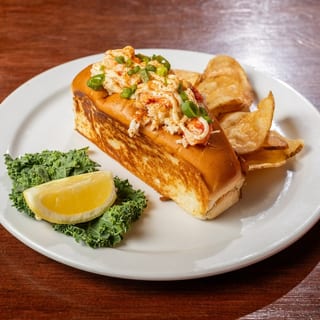 Connecticut Clobster Roll Combo